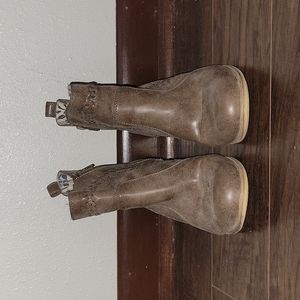 Brown Roxy Boots size 9.5
